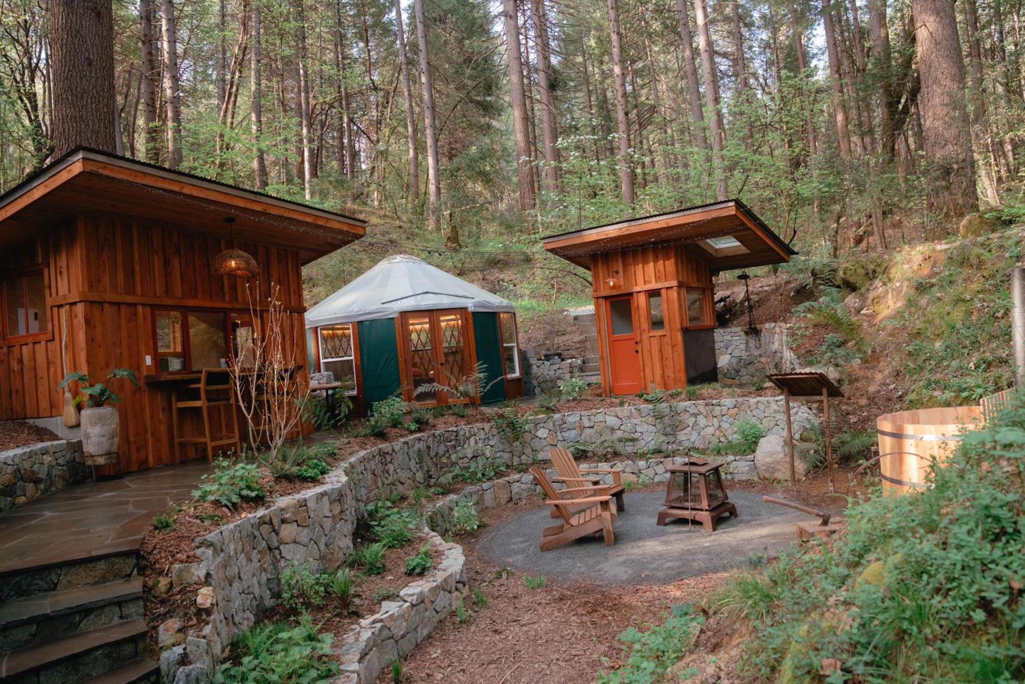 فندق Magical Yurt In The Woods - 2 Miles From Town مدينة نيفادا المظهر الخارجي الصورة
