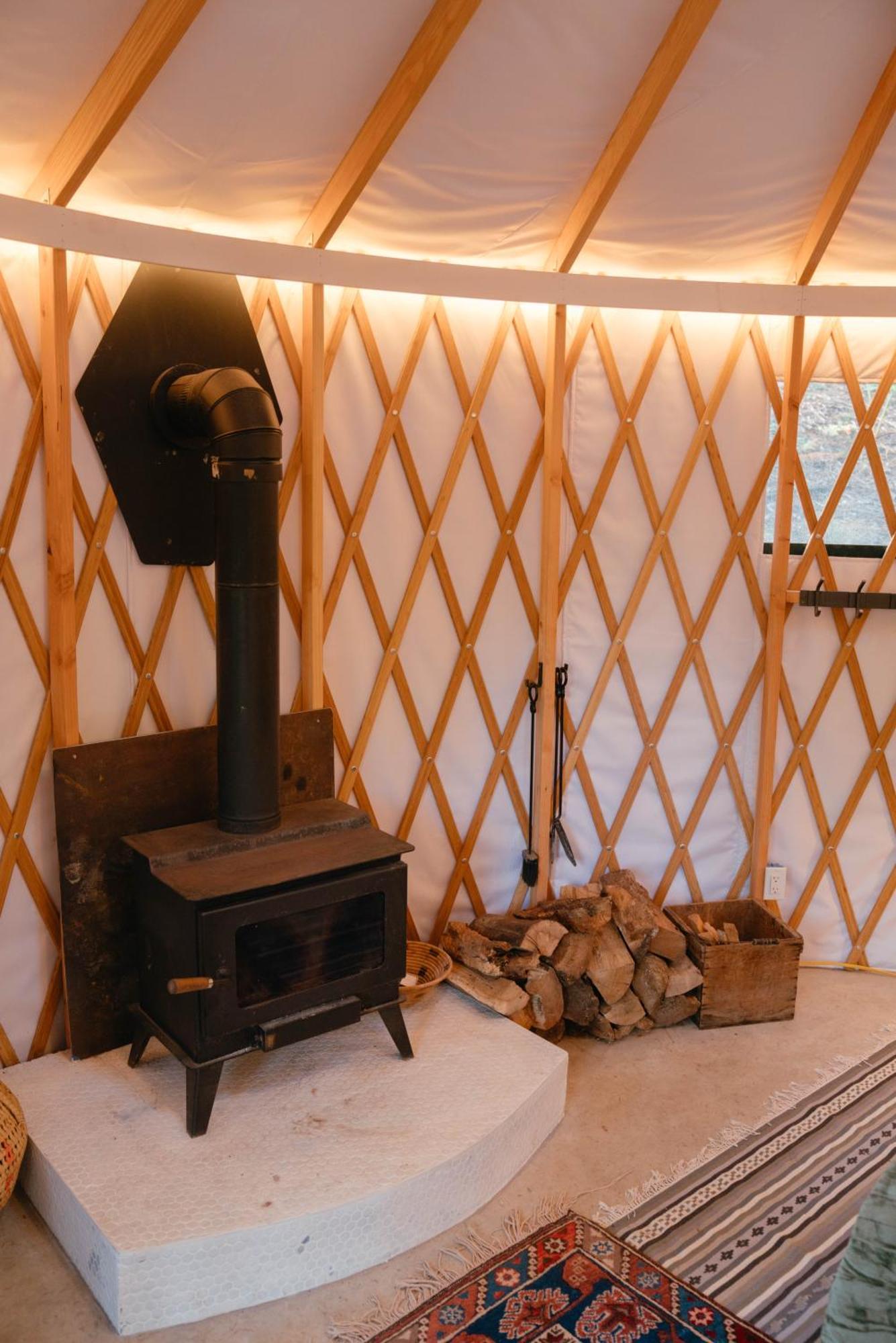 فندق Magical Yurt In The Woods - 2 Miles From Town مدينة نيفادا المظهر الخارجي الصورة